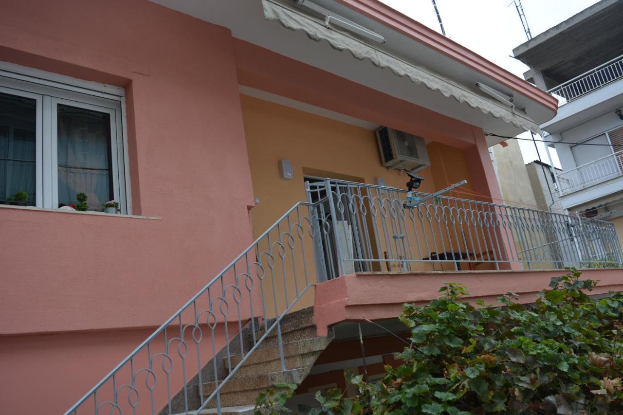 Cozy House Inthessaloniki- Ampelokipoi Apartment *